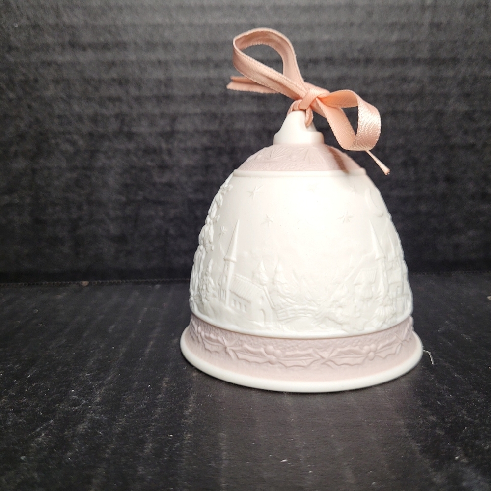 1991 Lladro Campanita Navidad 1.991 Christmas Bell with Pink and White #5803 - Picture 5 of 10